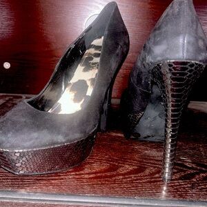 Jessica  Simpson black suede heels